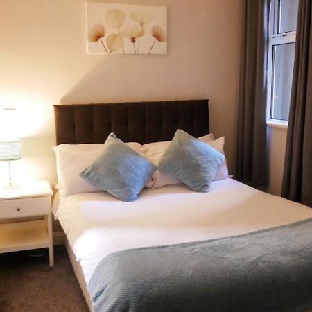 Townhouse Tullamore Hotell Exteriör bild